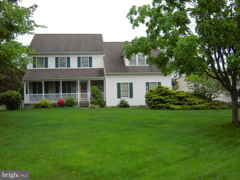 101 Strickler Run Dr, Columbia, PA 17512