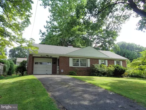 1758 Wheatland Ave, Lancaster, PA 17603