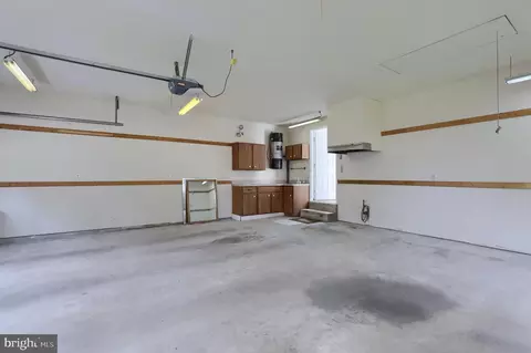 215 E New St, Lititz, PA 17543 photo 52