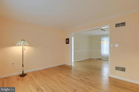 215 E New St, Lititz, PA 17543 photo 19