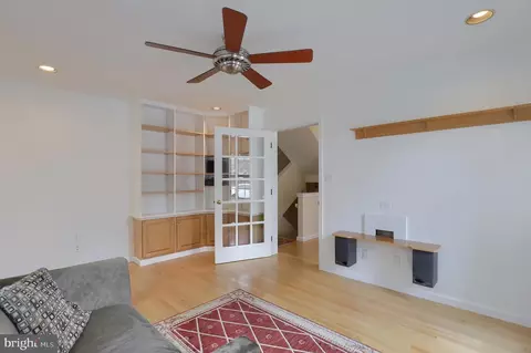 215 E New St, Lititz, PA 17543 photo 16