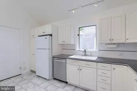 215 E New St, Lititz, PA 17543 photo 27