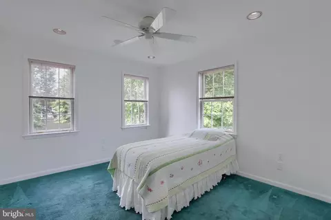 215 E New St, Lititz, PA 17543 photo 38