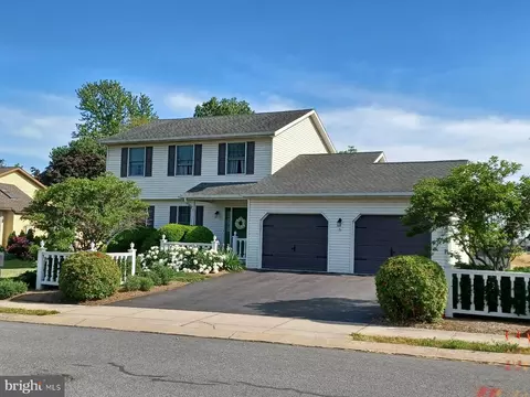 158 Donegal Dr, Elizabethtown, PA 17022