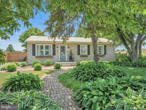 606 Martin Ave, Mount Joy, PA 17552