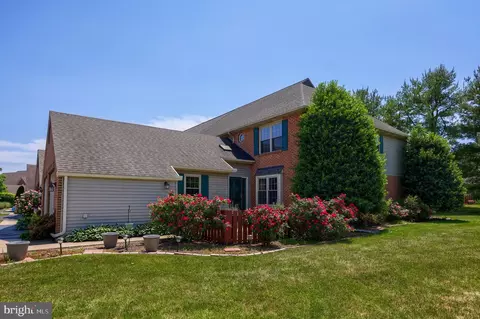 101 Pine Bridge Ln, Lancaster, PA 17603