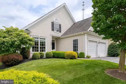 1804 Risser Ln, Lancaster, PA 17601