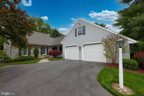 142 Bentley Ln, Lancaster, PA 17603