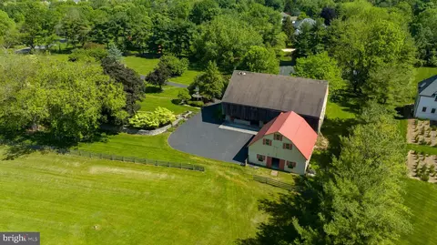 550 560 Stonehenge Dr, Lititz, PA 17543 photo 6