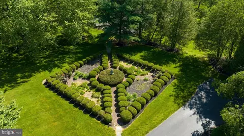 550 560 Stonehenge Dr, Lititz, PA 17543 photo 5