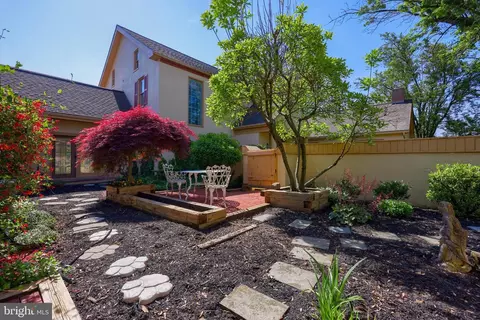 550 560 Stonehenge Dr, Lititz, PA 17543 photo 4