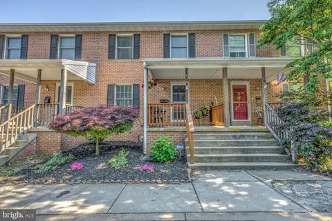 834 Ocean Ave, Lancaster, PA 17603