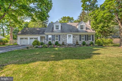 1425 Sunset Dr, Lancaster, PA 17601