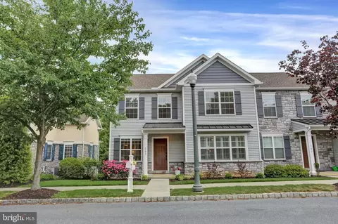 209 Weatherfield Pl, Lancaster, PA 17603