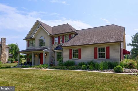 430 Oak Ln, Lititz, PA 17543 photo 2
