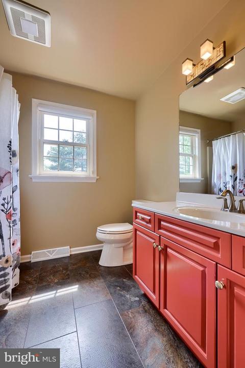 430 Oak Ln, Lititz, PA 17543 photo 31