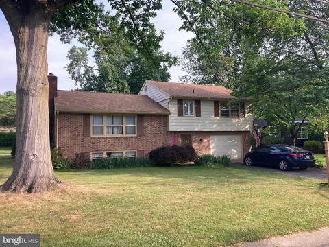 38 Oak Ln, Stevens, PA 17578