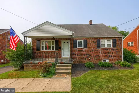 1310 Maple Ave, Lancaster, PA 17603