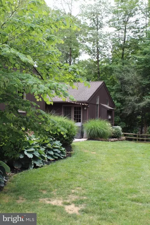 246 Acorn Ln, Lititz, PA 17543 photo 12