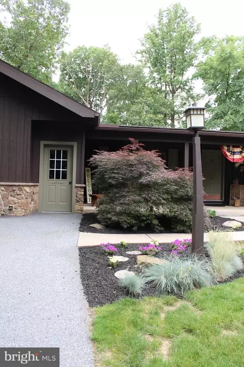 246 Acorn Ln, Lititz, PA 17543 photo 16