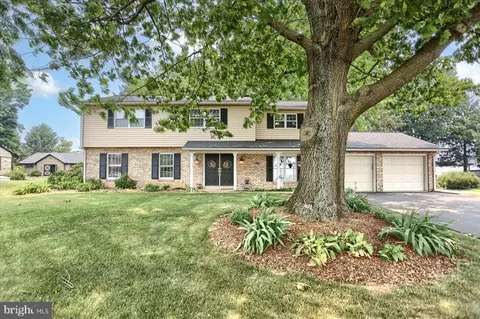 1801 Rohrerstown Rd, Lancaster, PA 17601