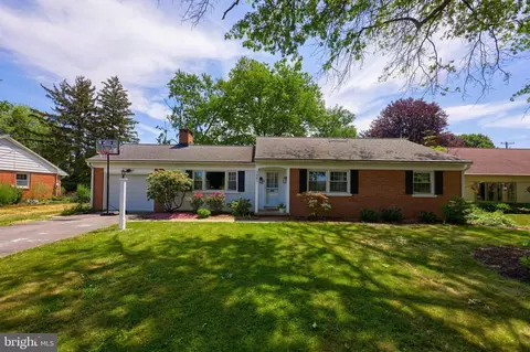 1641 Clearview Ave, Lancaster, PA 17601