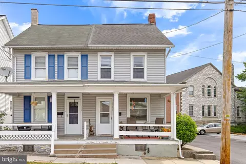 111 N Liberty St, Lititz, PA 17543