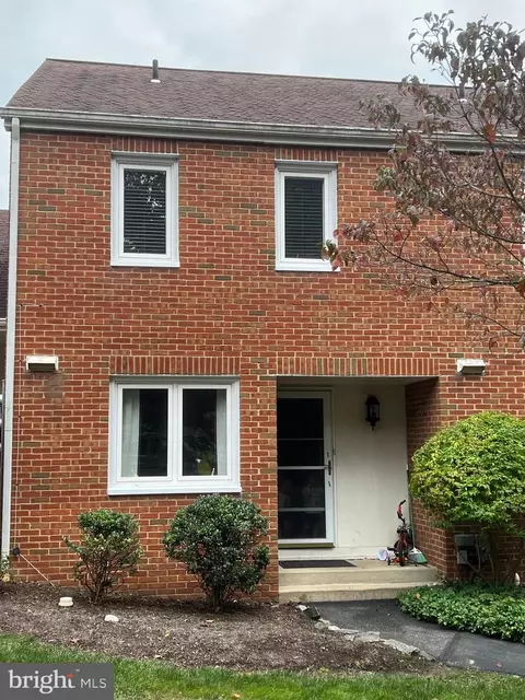 24 Dogwood Ln, Mountville, PA 17554
