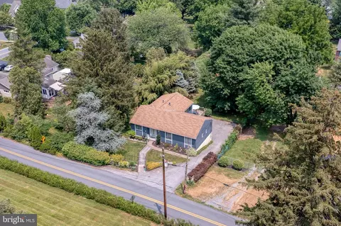 2345 Raleigh Dr, Lancaster, PA 17601