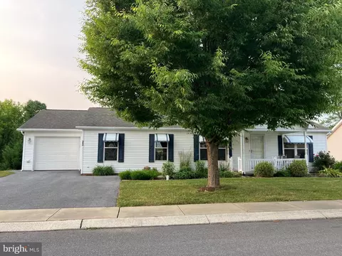 23 Millpond Dr, Stevens, PA 17578