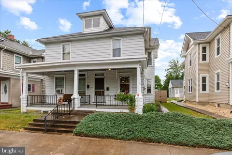 316 W Sunset Ave, Ephrata, PA 17522