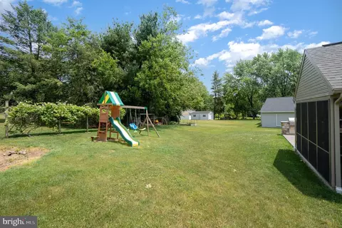 727 12 Owl Hill Rd, Lititz, PA 17543 photo 4