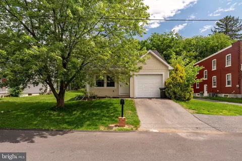 17 Roselawn Ave, Lancaster, PA 17603