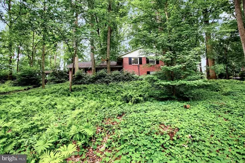 108 Oakridge Dr, New Holland, PA 17557