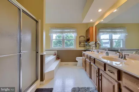 48 E Meadow Valley Rd, Lititz, PA 17543 photo 25