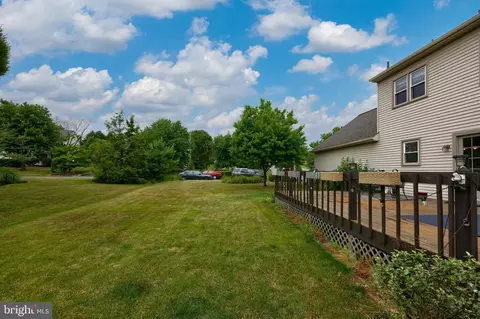 48 E Meadow Valley Rd, Lititz, PA 17543 photo 9