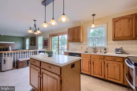 48 E Meadow Valley Rd, Lititz, PA 17543 photo 12