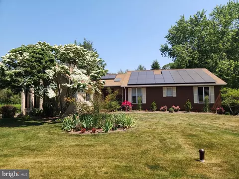 223 Owl Hill Rd, Lititz, PA 17543