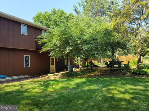 223 Owl Hill Rd, Lititz, PA 17543 photo 4