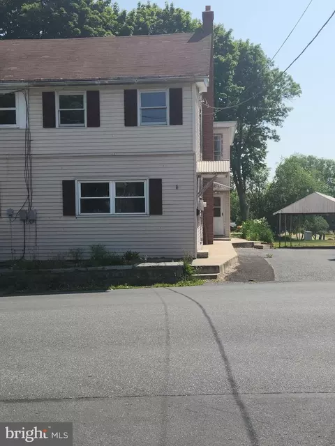 9 Church St, Lititz, PA 17543