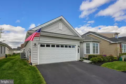 453 Settlers Dr, Lititz, PA 17543 photo 3