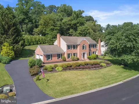 804 Westminster Dr, Lancaster, PA 17601