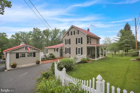 719 Reinholds Rd, Denver, PA 17517
