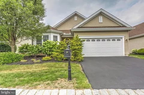 1395 Emerson Dr, Mount Joy, PA 17552