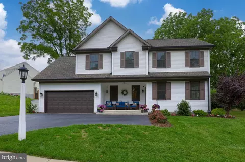200 Cottage Ln, Lancaster, PA 17601
