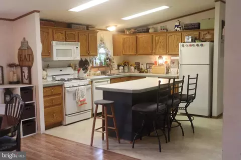 945 955 Hope Ave, Lititz, PA 17543 photo 3