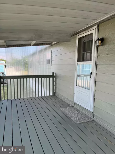 49 Penn Court Dr, Mount Joy, PA 17552