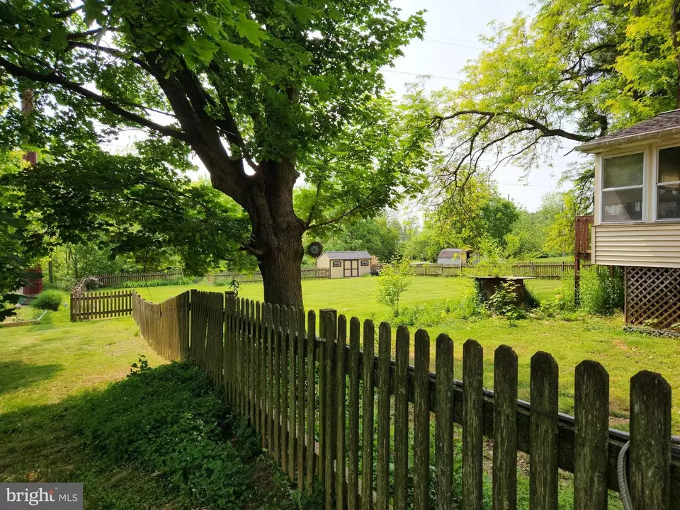  5029 Martin Dr, East Petersburg, PA 17520 photo 7