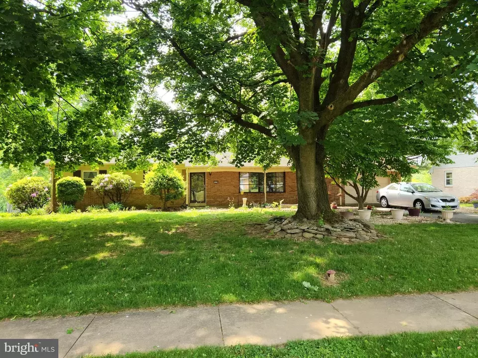  5029 Martin Dr, East Petersburg, PA 17520 photo 12