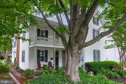 234 Marietta Ave, Mount Joy, PA 17552